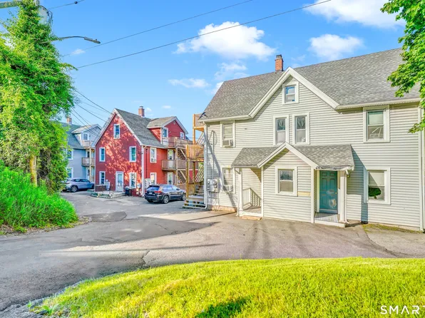 805 Main Street, Watertown, CT 06779