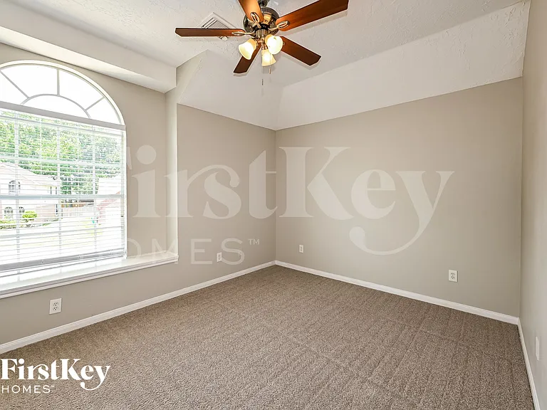 18410 Steamboat Inn Dr — Photo 10