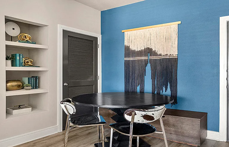 Brea Luxury Apartments — Photo 21