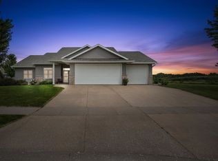 1606 12th Ave, Vinton, IA 52349