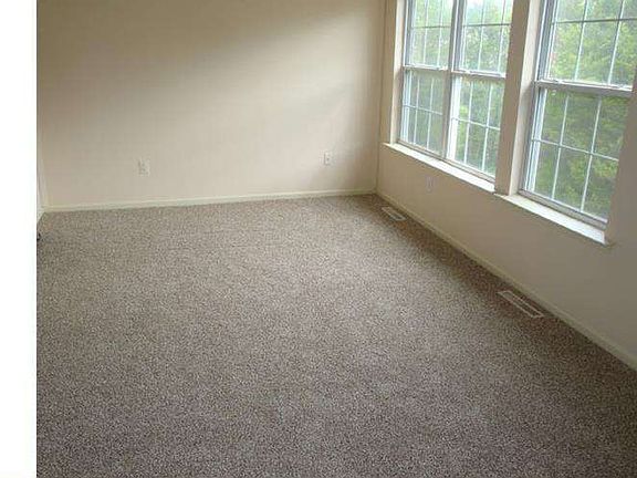5th image of 1164 Pin Oak Dr
