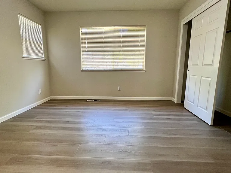 10530 Rampart Ave — Photo 16