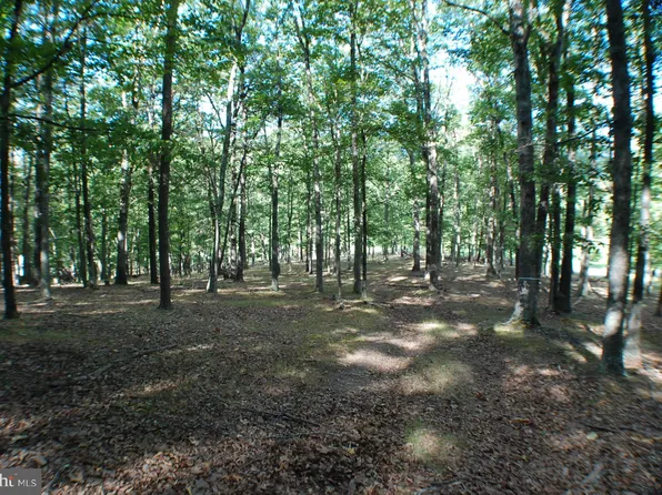 128 Crossings View Rd, Paw Paw, WV 25434