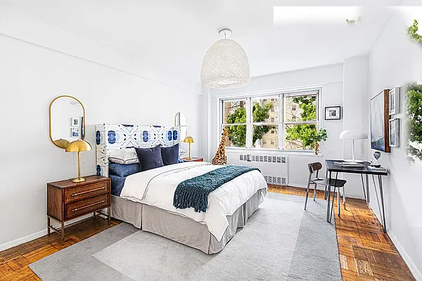 Sold by Compass | media 4