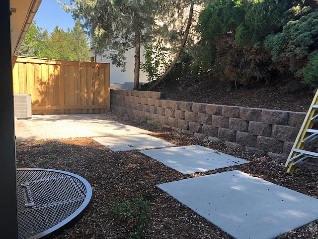1406 E Hays St — Photo 12