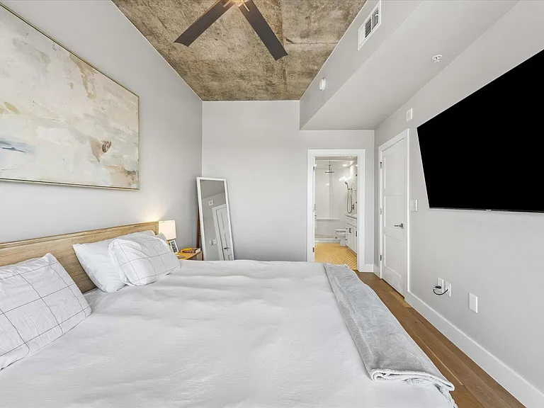 360 Nueces St #3702 — Photo 26