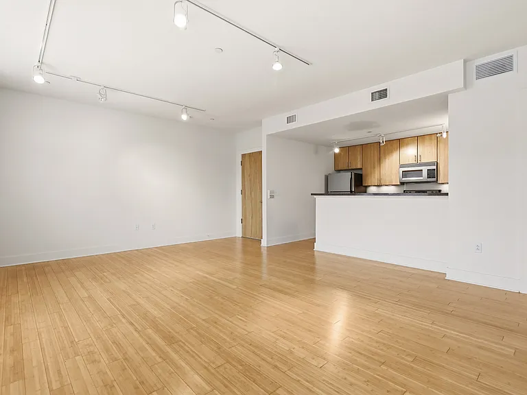 521 Shady Ave #31 — Photo 14