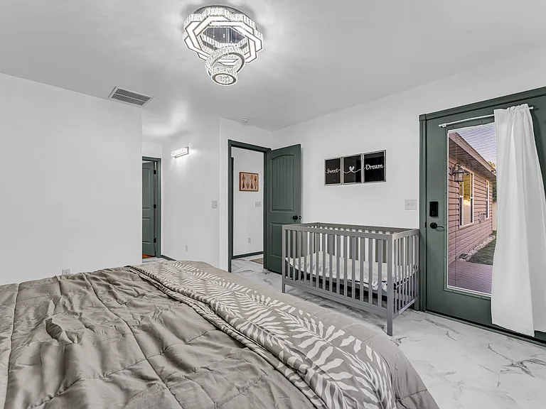 1041 Starlight Loop — Photo 33