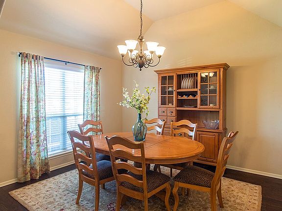 Formal dining