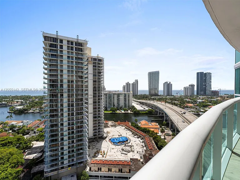 19400 Turnberry Way #1911 — Photo 46