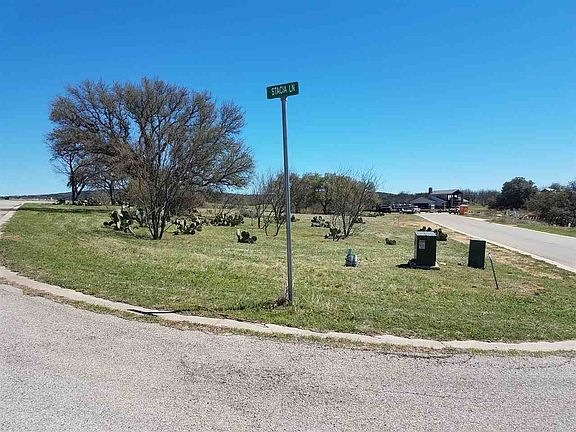 3rd image of Stacia Ln
