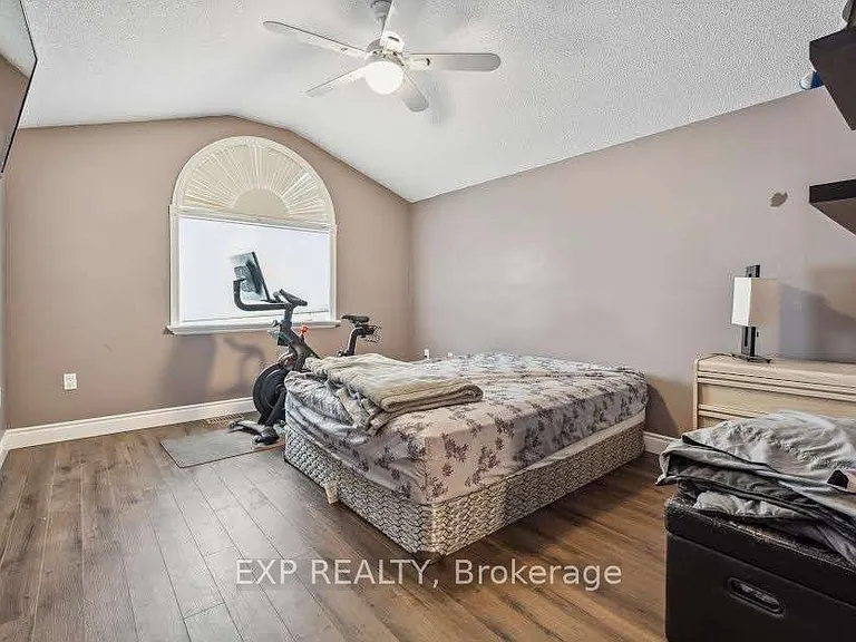 84 Butternut Dr — Photo 15