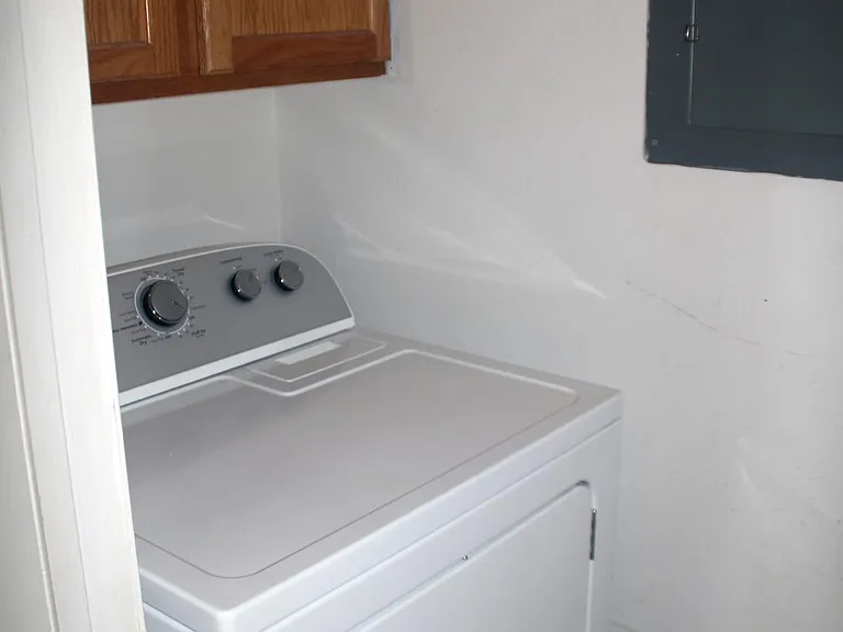 Full size electric dryer