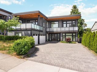 15721 Roper Ave, White Rock, BC V4B 2H1