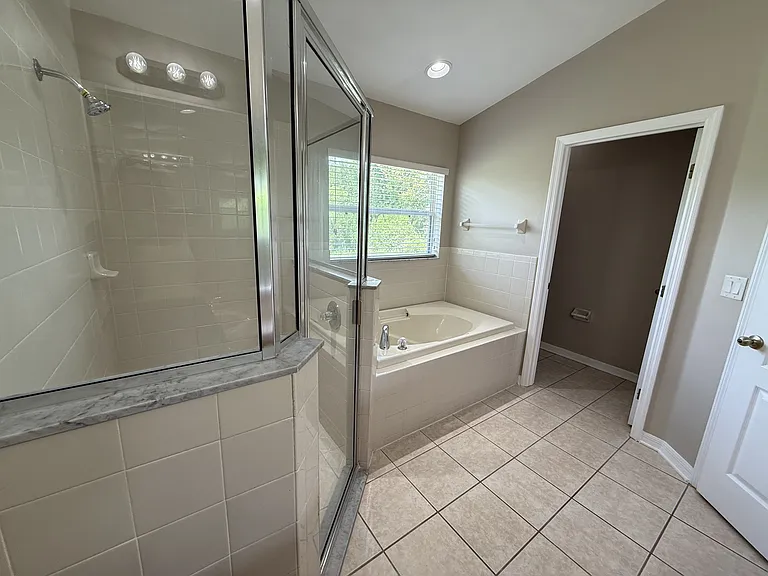 4035 Langdrum Dr — Photo 8
