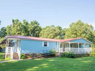 671 Barn Rd, Bonneau, SC, 29431
