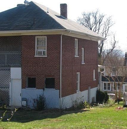2nd image of 2419 Orange Ave NW