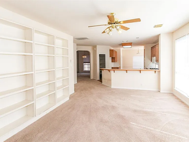 5921 Back Bay Ln — Photo 8