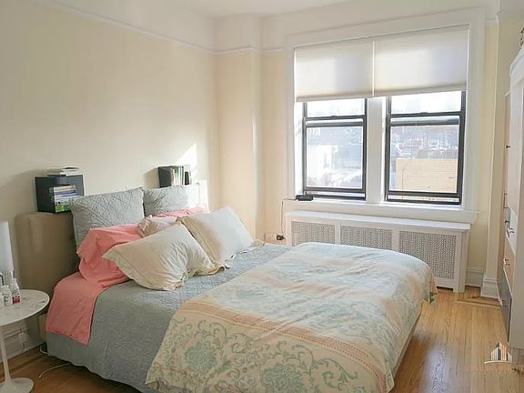 3rd image of 140 W 86th St APT 15C