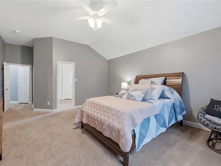 2805 Muirwood Ct — Photo 12