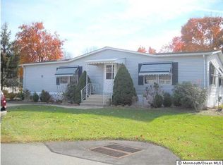 4 Copperfield Dr, Cream Ridge, NJ 08514