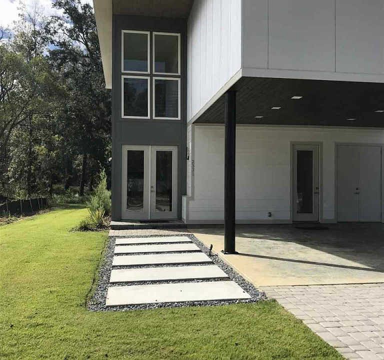 2nd image of 4420 Lake Hall Rd