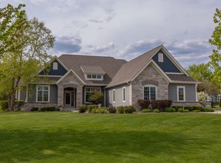 N39W23888 Broken Hill Cir N, Pewaukee, WI 53072