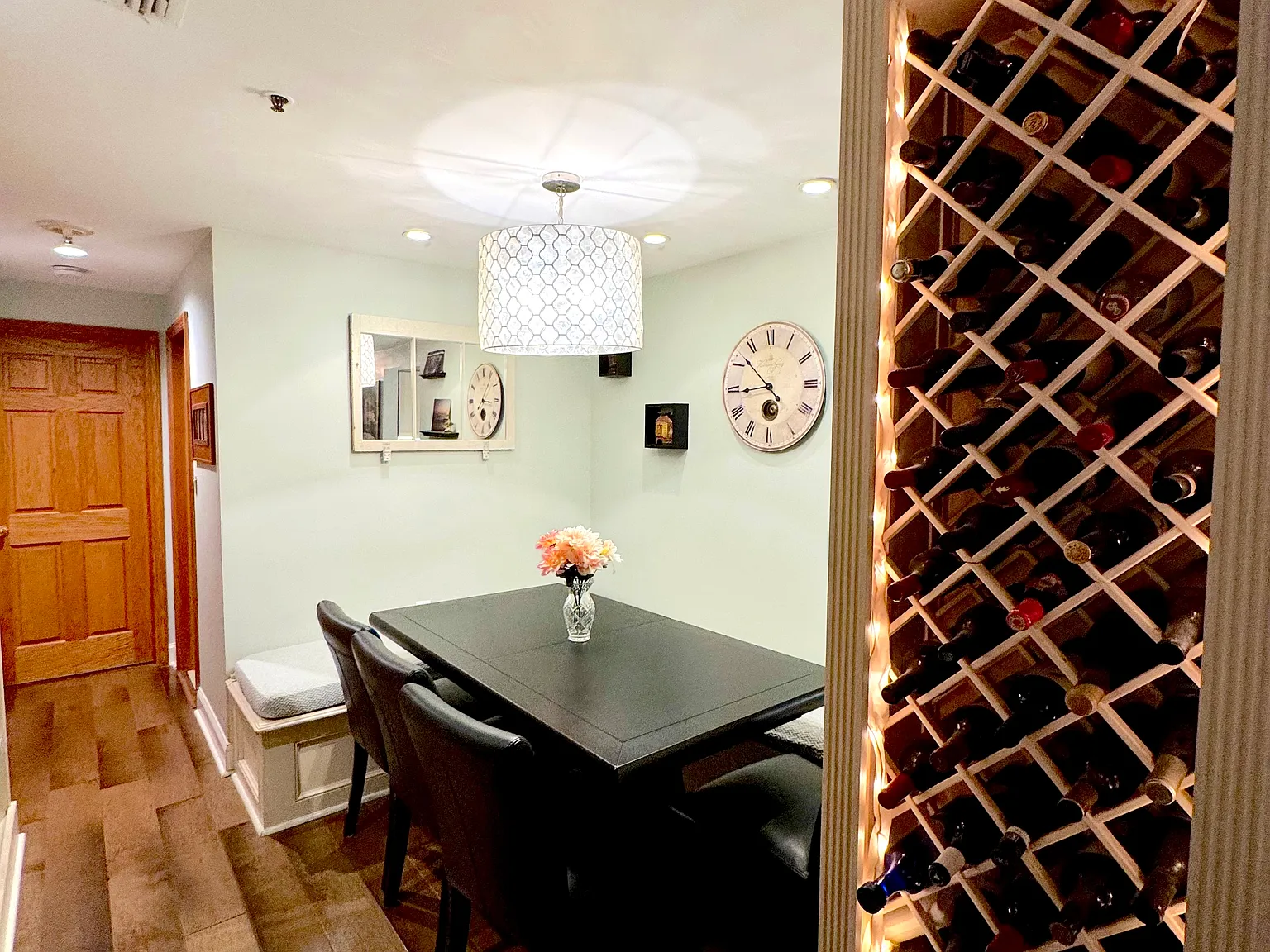 2 bed, 1235 sqft, $6,350 — Photo 4