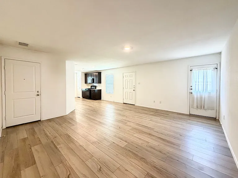 5903 Nyquist Way — Photo 3