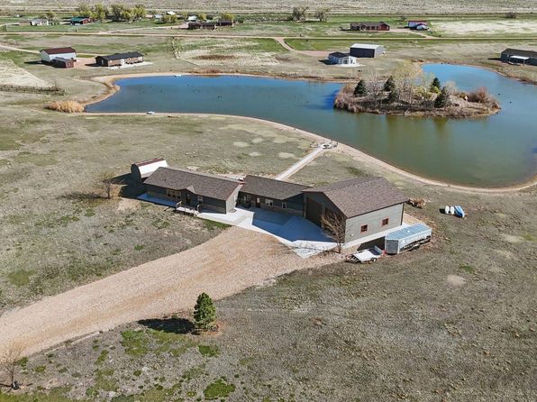 13267 Hillsview Dr, Hot Springs, SD 57747