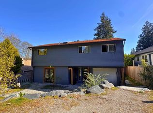 5799 Anchor Rd, Sechelt, BC V7Z 0L8