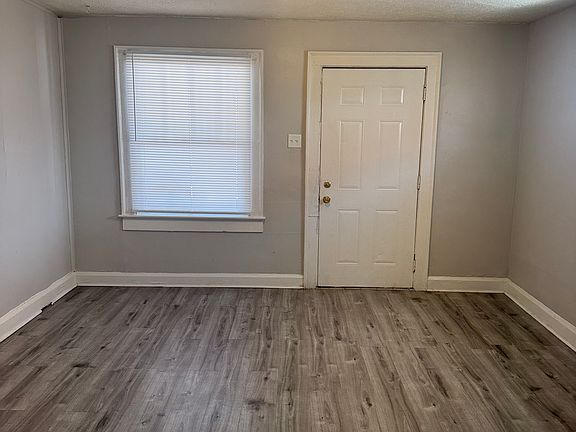 5th image of 2910 E 17th St #2910