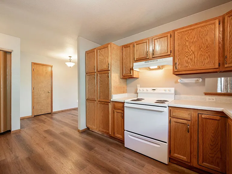 3809 Hamilton Ave — Photo 8