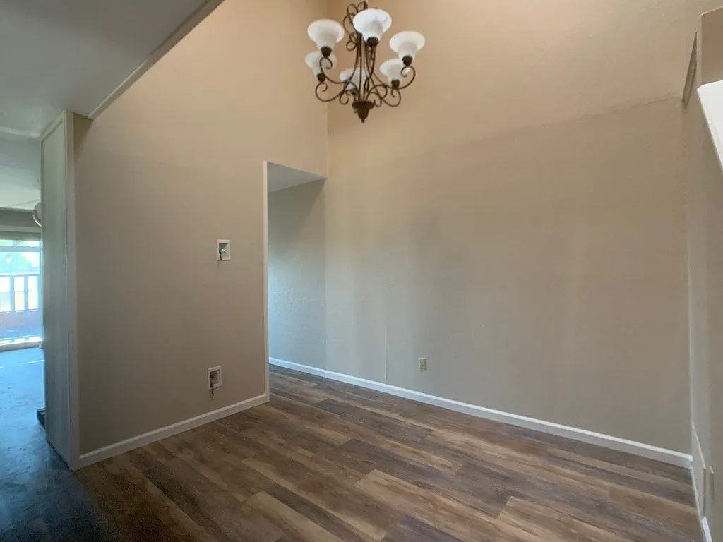 4 Bedrooms in the Heart of coveted Scripps Ranch — Photo 2