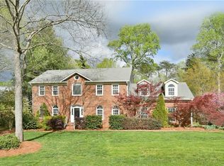 524 Buck Run Dr, Kernersville, NC 27284