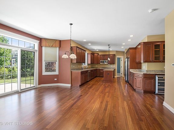 3rd image of 15541 Julies Way