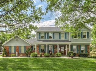 569 Highfield Dr, Saint Charles, MO