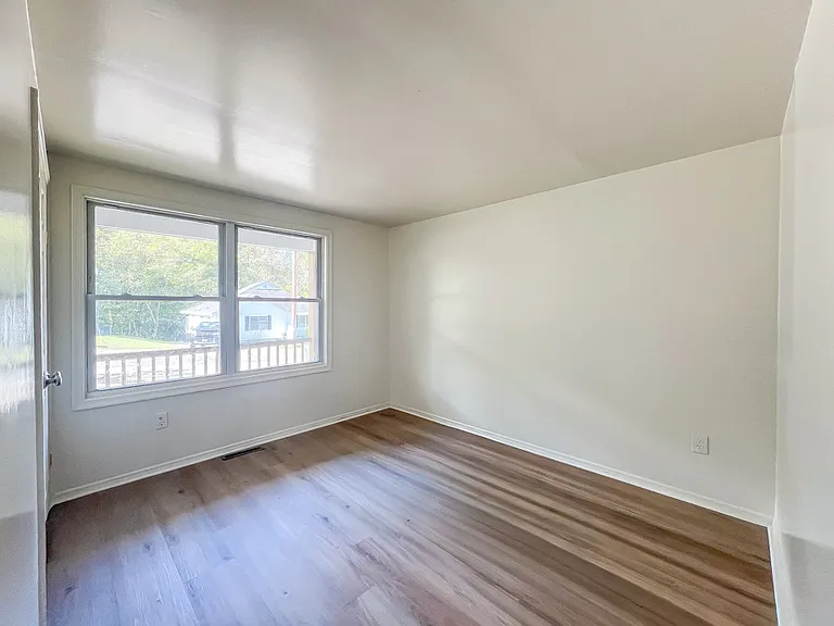 7 Fox Hill Dr #7 — Photo 9