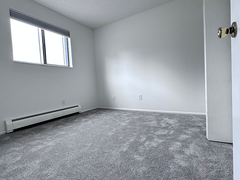 Bedroom, new carpet and paint!