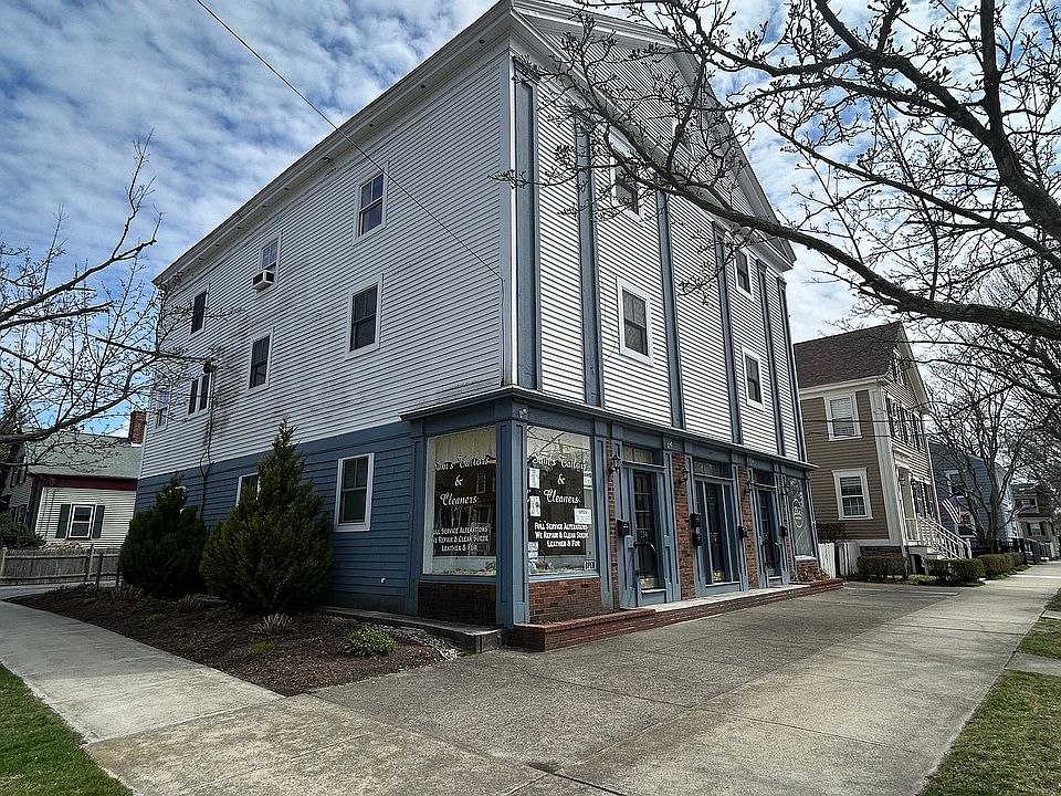 1st image of 172 High St Unit 3R