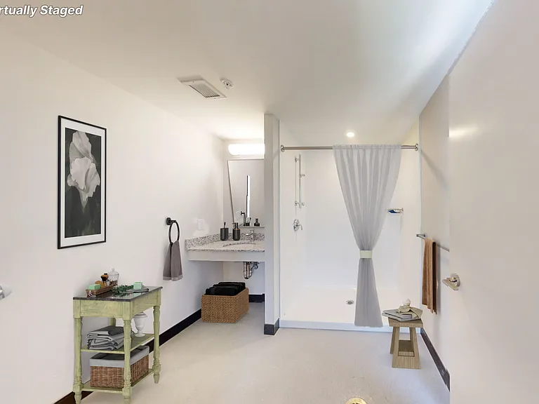 2346 Weston Rd — Photo 10