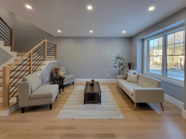 55 Oak Ave, West Newton, MA 02465