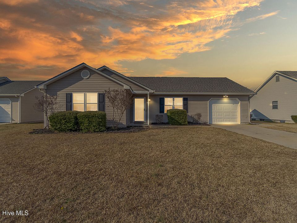1st image of 109 Bluebonnet Street