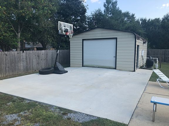 2nd image of 46216 Sunset Dr