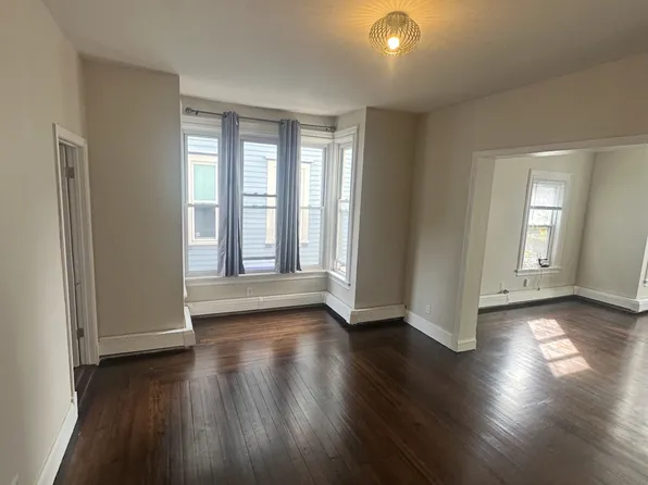 111 Ring St Floor 1, Providence, RI 02909