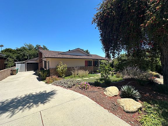 4th image of 524 Foxen Dr