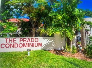 10661 SW 108th Ave APT 2E, Miami, FL 33176