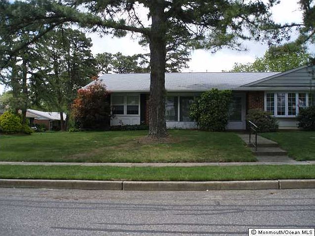 1st image of 864 Inverness Court #A