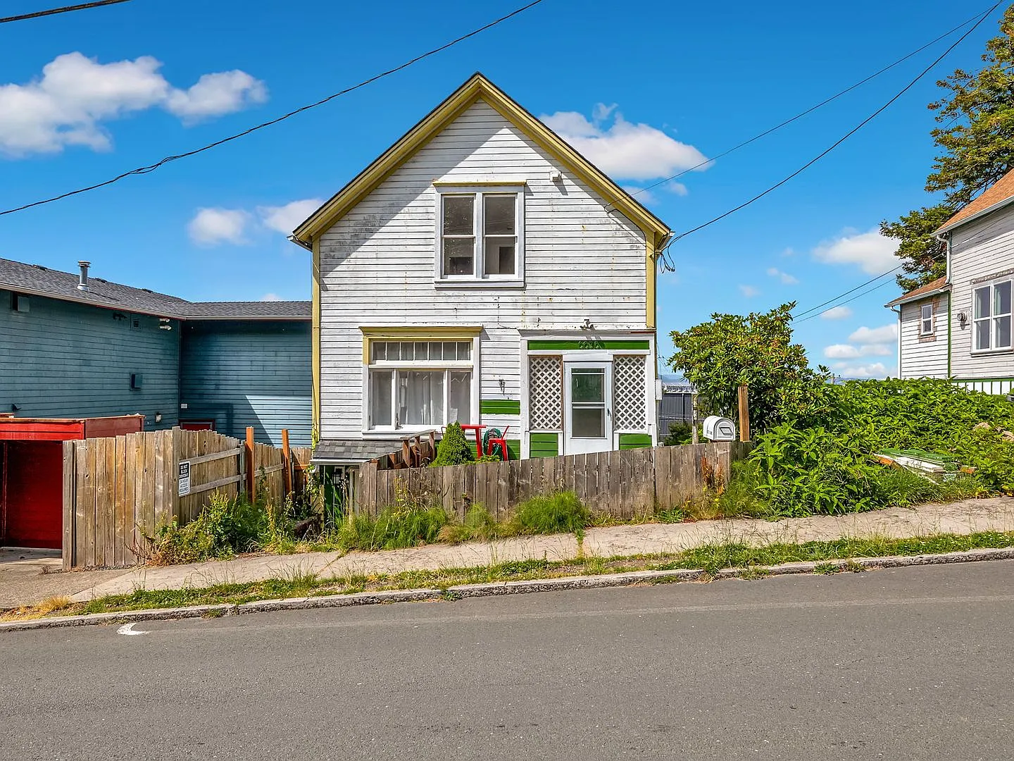 70 W Bond St, Astoria, OR 97103 — Photo 2