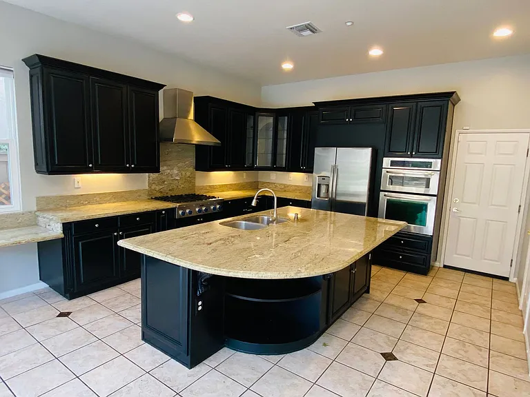 1162 Alexandra Ln — Photo 21
